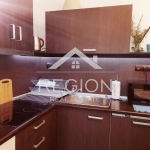 Дава се под наем Тристаен апартамент в Варна, Гръцка махала - 70 кв.м за 1100 € - Снимка #1