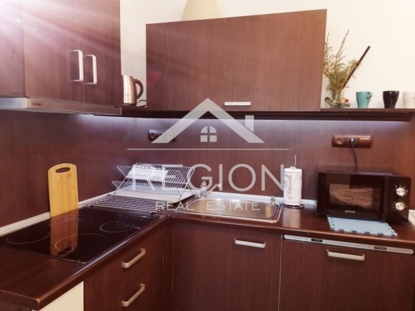 Дава се под наем Тристаен апартамент в Варна, Гръцка махала - 70 кв.м за 1100 € - Снимка #1