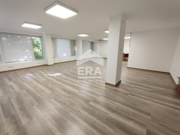 Офис в Варна, Централна поща - 93 кв.м за 2200 €/кв.м - Снимка #1