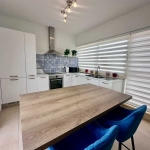 Дава се под наем Тристаен апартамент в София, Център - 90 кв.м за 504.9 € - Снимка #1