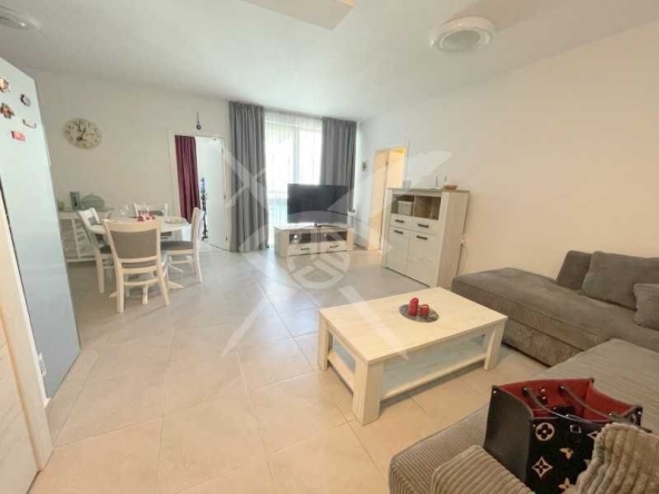 Тристаен апартамент в к.к. Слънчев бряг - 90 кв.м за 1445 €/кв.м - Снимка #1