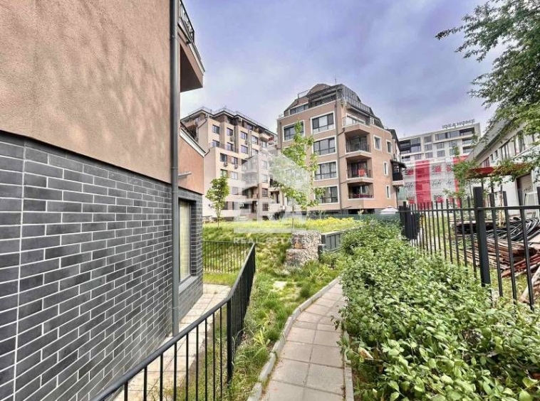 Дава се под наем Двустаен апартамент в София, Бъкстон - 77 кв.м за 600 € - Снимка #1