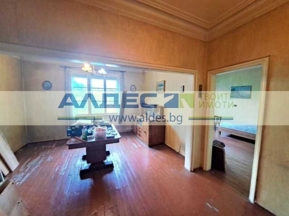 Двустаен апартамент в София, Център - 70 кв.м за 4000 €/кв.м - Снимка #1