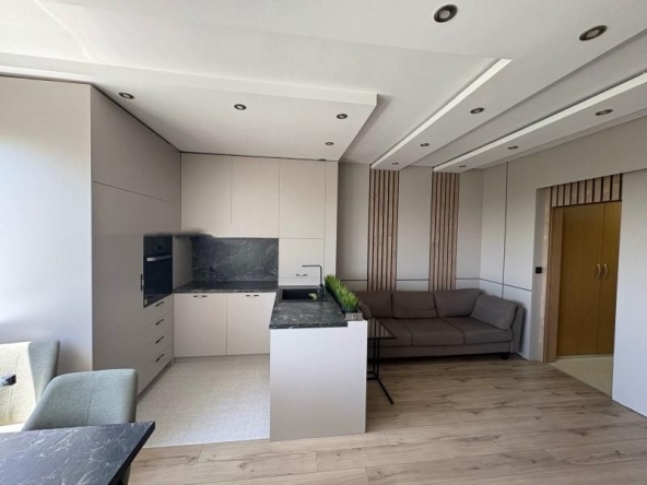 Дава се под наем Тристаен апартамент в София, Люлин 6 - 90 кв.м за 675 € - Снимка #1