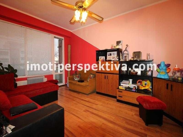 Тристаен апартамент в Пловдив, Кършияка - 65 кв.м за 1693 €/кв.м - Снимка #1
