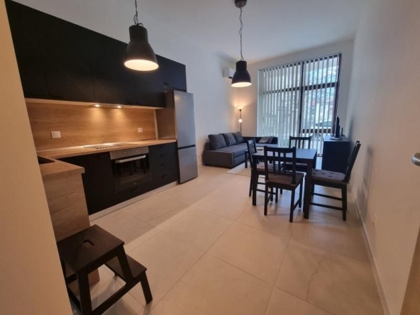 Дава се под наем Двустаен апартамент в София, Зона Б-18 - 91 кв.м за 600 € - Снимка #1