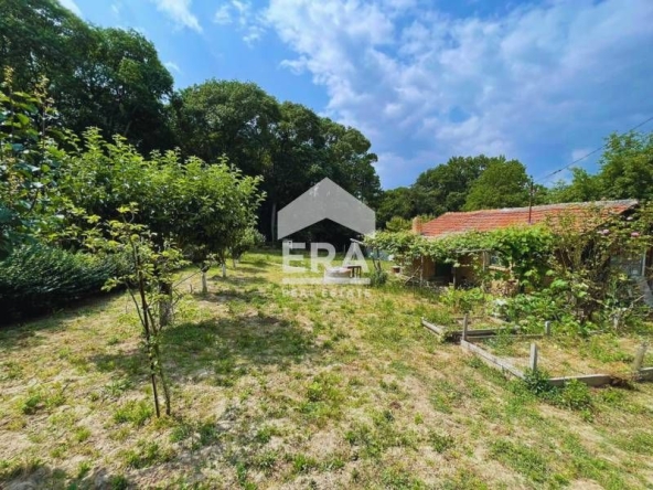 Парцел в Варна, м-т Боровец - север - 1229 кв.м за 73 €/кв.м - Снимка #1