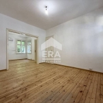 Дава се под наем Четиристаен апартамент в София, Център - 85 кв.м за 800 € - Снимка #1