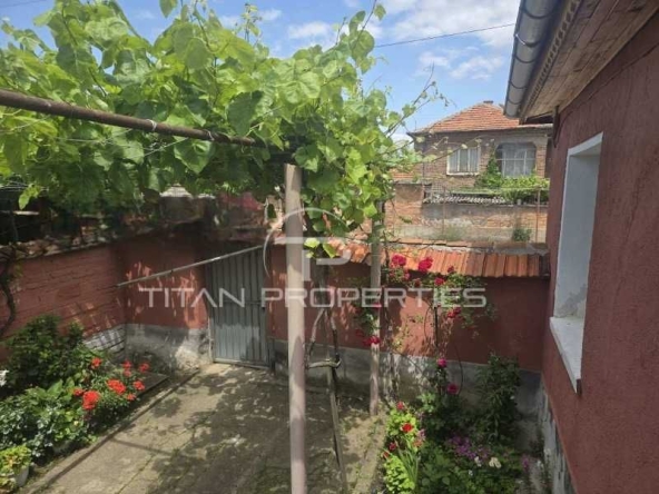 Къща в с. Трилистник, Област Пловдив - 145 кв.м за 821 €/кв.м - Снимка #1