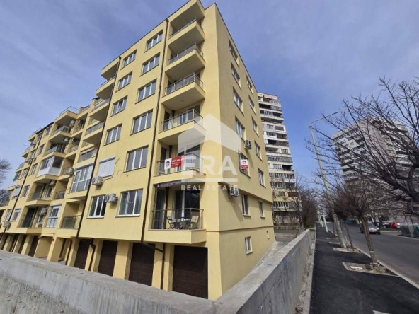 Тристаен апартамент в Русе, Цветница - 117 кв.м за 1547 €/кв.м - Снимка #1