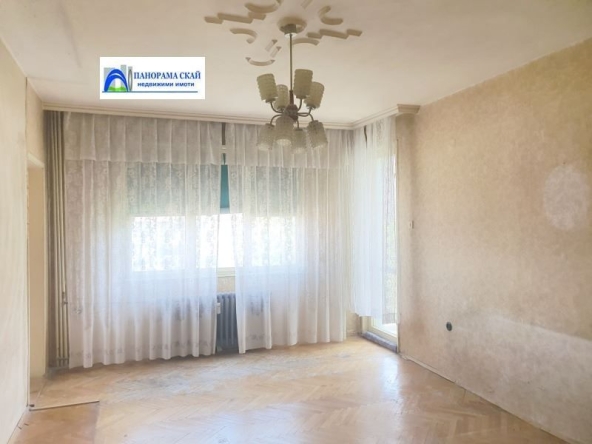 Тристаен апартамент в Плевен, Идеален център - 97 кв.м за 1289 €/кв.м - Снимка #1