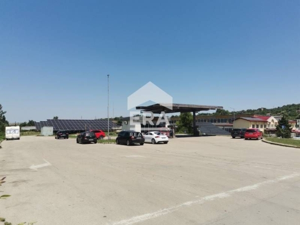 Промишлена сграда в Ловеч, Промишлена зона - Изток - 3239 кв.м за 229 €/кв.м - Снимка #1