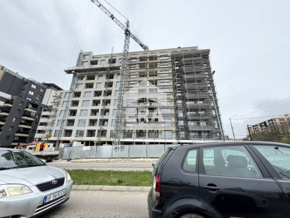 Тристаен апартамент в Варна, Възраждане 1 - 88 кв.м за 1761 €/кв.м - Снимка #1
