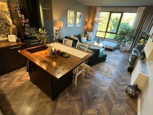 Дава се под наем Двустаен апартамент в София, Света Троица - 66 кв.м за 420 € - Снимка #1