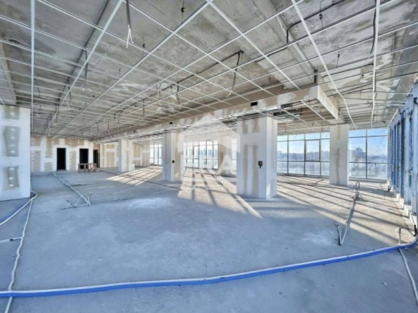 Офис в София, Люлин 8 - 2817 кв.м за 1401 €/кв.м - Снимка #1