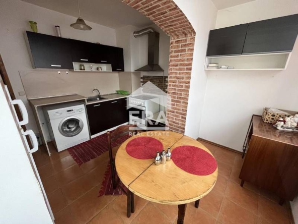 Дава се под наем Двустаен апартамент в Варна, Нептун - 45 кв.м за 409 € - Снимка #1