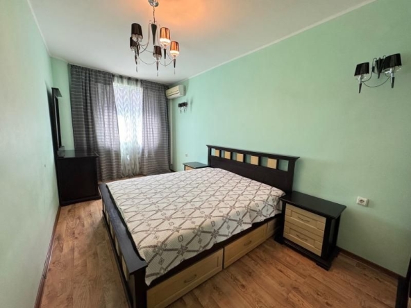 Тристаен апартамент в Поморие - 130 кв.м за 1154 €/кв.м - Снимка #1