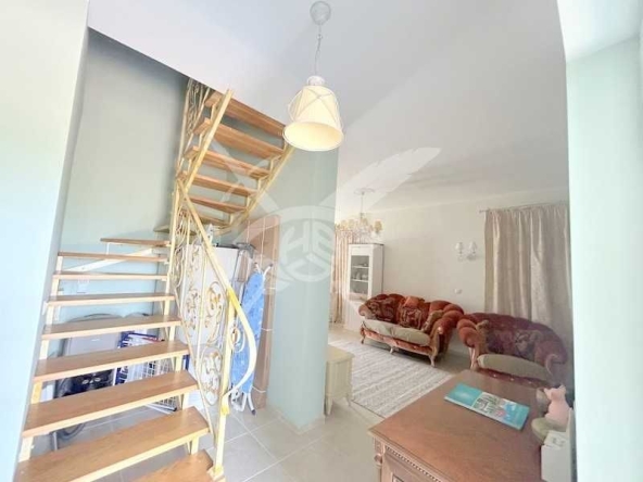 Къща в с. Кошарица, Област Бургас - 211 кв.м за 1422 €/кв.м - Снимка #1