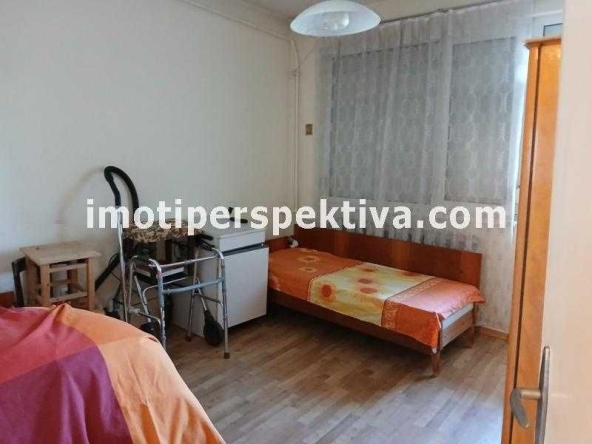 Двустаен апартамент в Пловдив, Кършияка - 70 кв.м за 1829 €/кв.м - Снимка #1