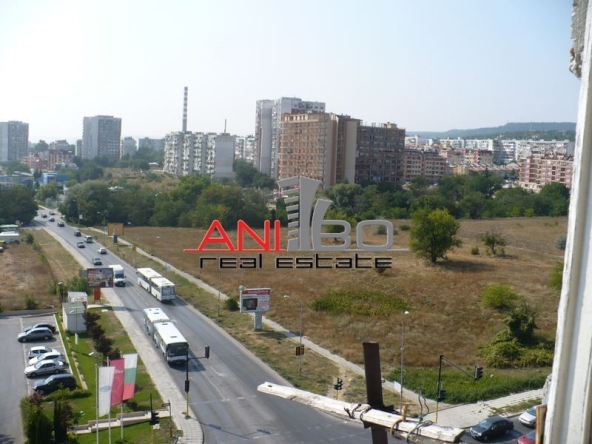 Тристаен апартамент в Варна, Младост 1 - 64 кв.м за 2404 €/кв.м - Снимка #1