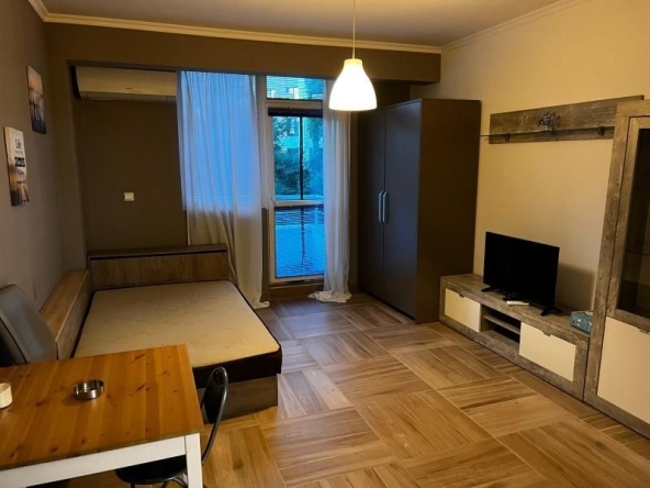 Дава се под наем Едностаен апартамент в София, Студентски град - 46 кв.м за 425 € - Снимка #1