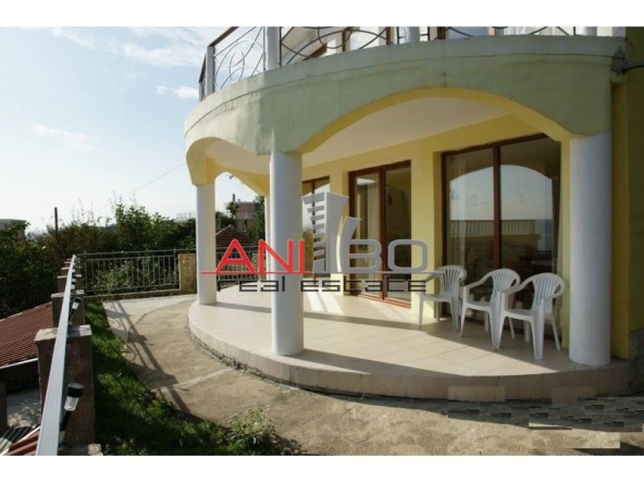 Къща в Варна, Бриз - 360 кв.м за 973 €/кв.м - Снимка #1