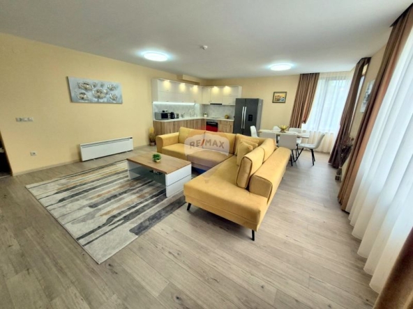 Тристаен апартамент в к.к. Златни пясъци - 118 кв.м за 1657 €/кв.м - Снимка #1