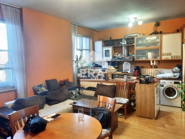 Тристаен апартамент в София, Център - 79 кв.м за 2406 €/кв.м - Снимка #1