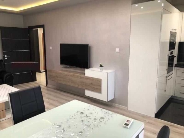 Тристаен апартамент в София, Студентски град - 95 кв.м за 2037 €/кв.м - Снимка #1