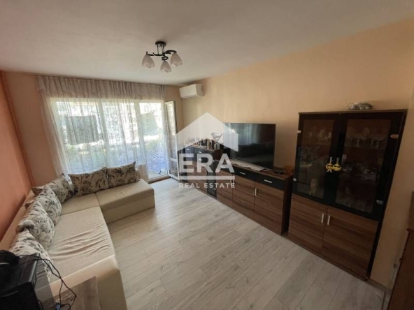 Тристаен апартамент в Варна, Възраждане 4 - 105 кв.м за 1953 €/кв.м - Снимка #1