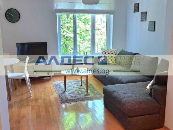 Тристаен апартамент в София, Център - 84 кв.м за 5000 €/кв.м - Снимка #1
