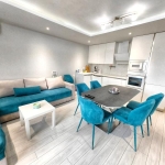 Дава се под наем Двустаен апартамент в Пловдив, Остромила - 75 кв.м за 425 € - Снимка #1