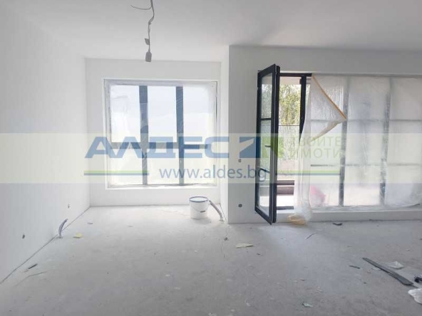 Тристаен апартамент в София, Лагера - 150 кв.м за 2600 €/кв.м - Снимка #1