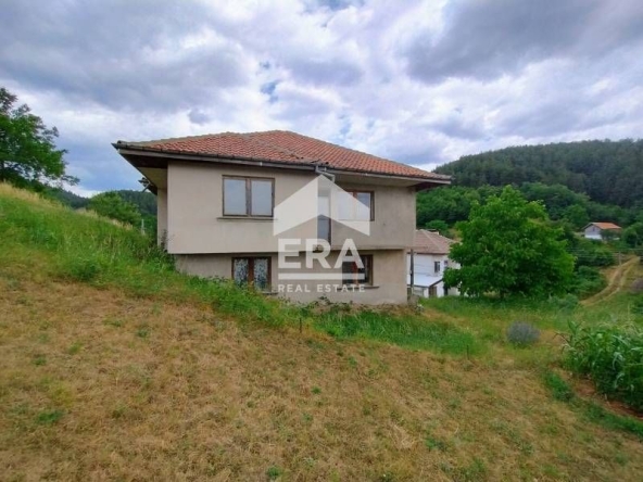 Къща в с. Старцево, Област Смолян - 200 кв.м за 255 €/кв.м - Снимка #1