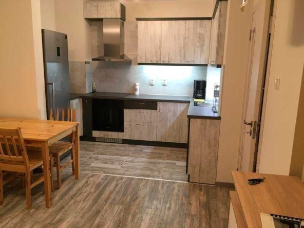 Двустаен апартамент в София, Яворов - 70 кв.м за 1972 €/кв.м - Снимка #1