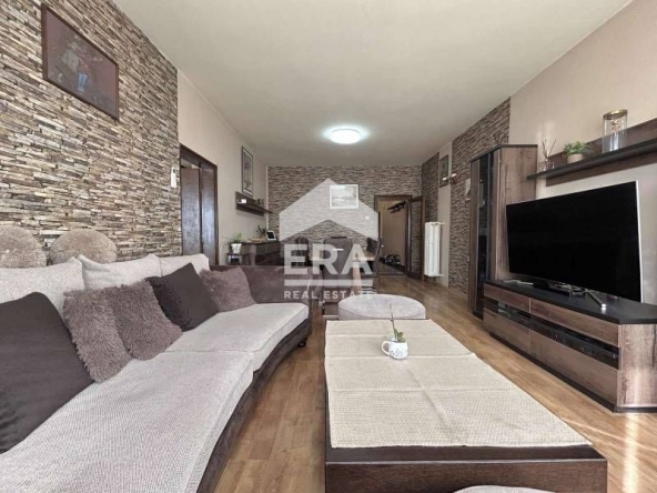Четиристаен апартамент в София, Център - 106 кв.м за 4057 €/кв.м - Снимка #1