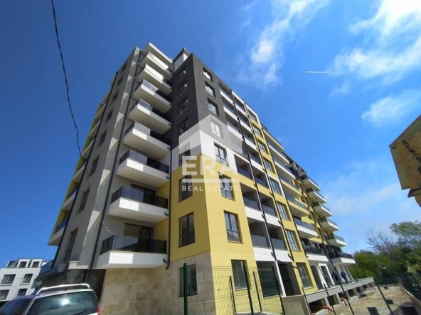 Двустаен апартамент в Варна, Изгрев - 60 кв.м за 2250 €/кв.м - Снимка #1