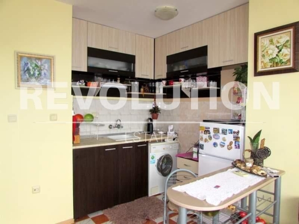 Дава се под наем Двустаен апартамент в Варна, Левски - 55 кв.м за 500 € - Снимка #1