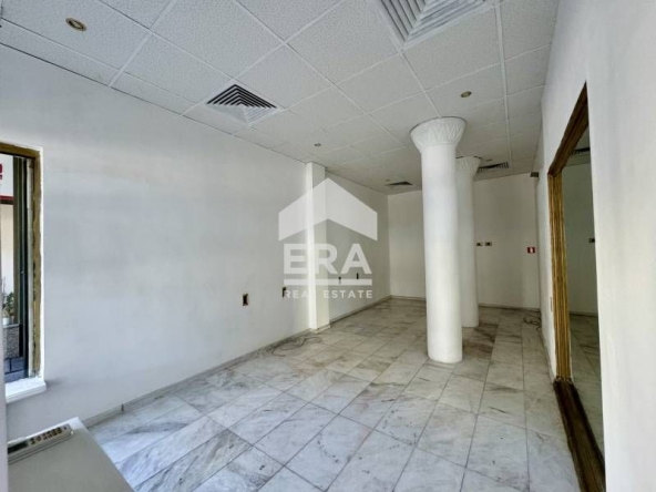 Дава се под наем Магазин в София, Център - 27 кв.м за 650 € - Снимка #1