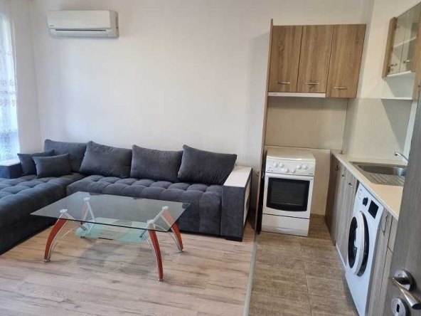 Дава се под наем Двустаен апартамент в Пловдив, Западен - 60 кв.м за 433.5 € - Снимка #1