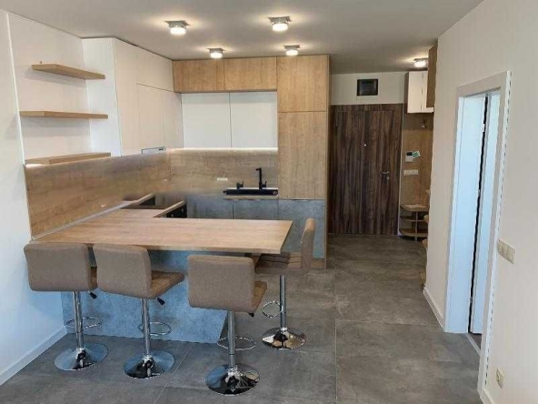 Дава се под наем Двустаен апартамент в София, Слатина - 70 кв.м за 360 € - Снимка #1