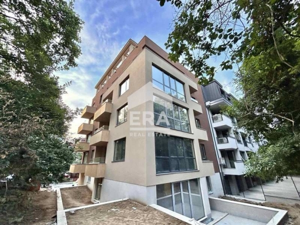 Четиристаен апартамент в София, Лозенец - 233 кв.м за 3262 €/кв.м - Снимка #1