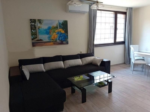 Дава се под наем Двустаен апартамент в София, Триъгълника - 46 кв.м за 450 € - Снимка #1