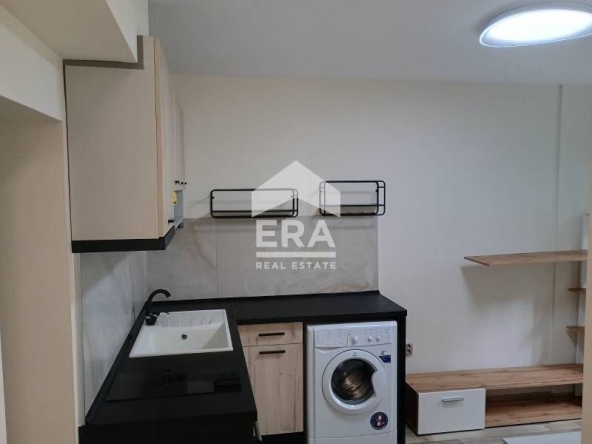 Дава се под наем Двустаен апартамент в Варна, Колхозен пазар - 50 кв.м за 511 € - Снимка #1