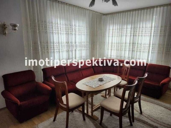 Тристаен апартамент в Пловдив, Център - 100 кв.м за 2000 €/кв.м - Снимка #1