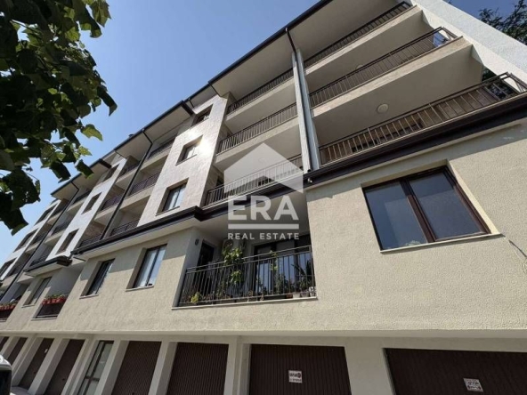 Тристаен апартамент в Варна, Бриз - 107 кв.м за 1496 €/кв.м - Снимка #1