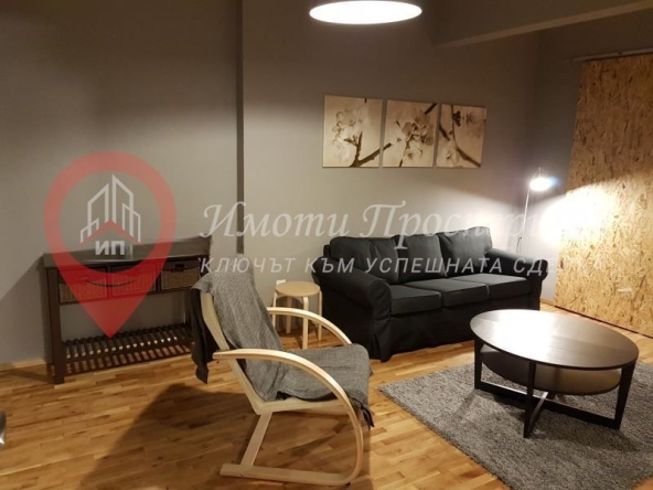 Тристаен апартамент в София, Център - 100 кв.м за 3050 €/кв.м - Снимка #1