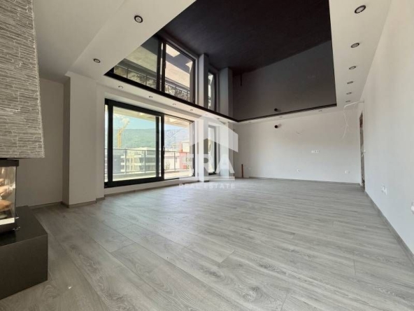 Четиристаен апартамент в София, Малинова долина - 226 кв.м за 1992 €/кв.м - Снимка #1