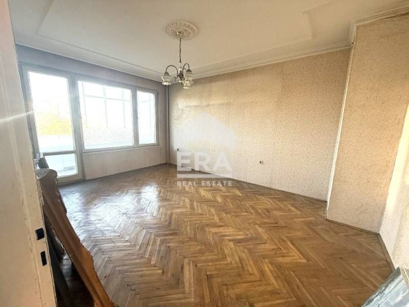 Тристаен апартамент в Варна, Победа - 92 кв.м за 1685 €/кв.м - Снимка #1