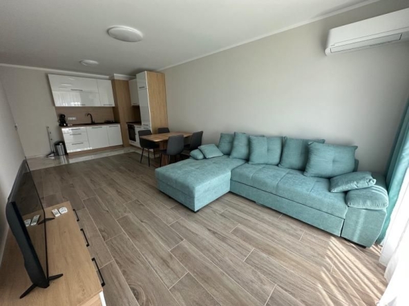 Дава се под наем Двустаен апартамент в София, Банишора - 66 кв.м за 664 € - Снимка #1